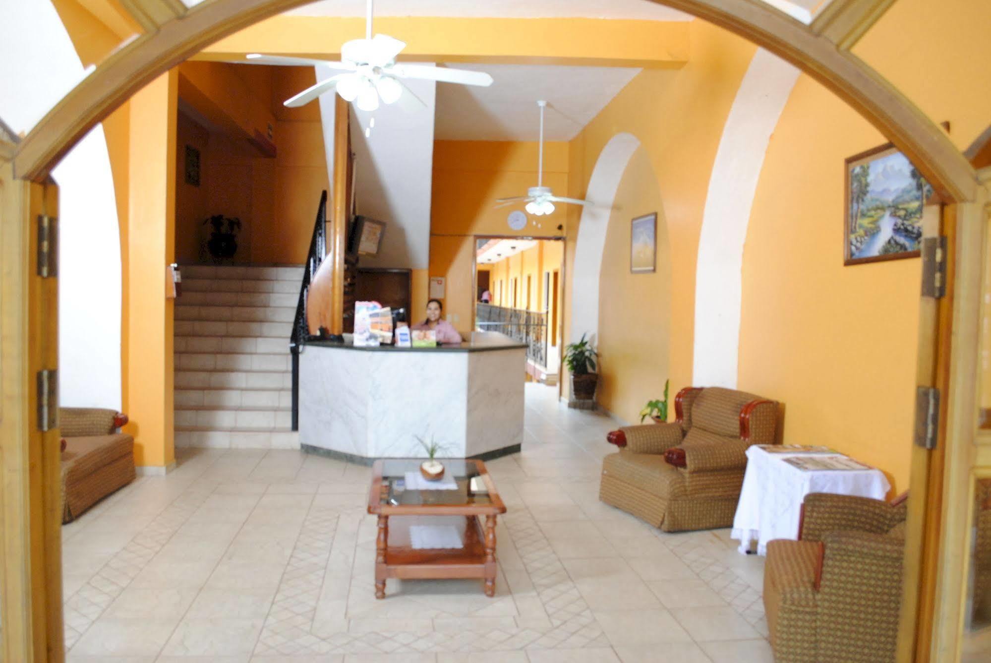 Hotel Arcos Del Parque Acayucan Zewnętrze zdjęcie